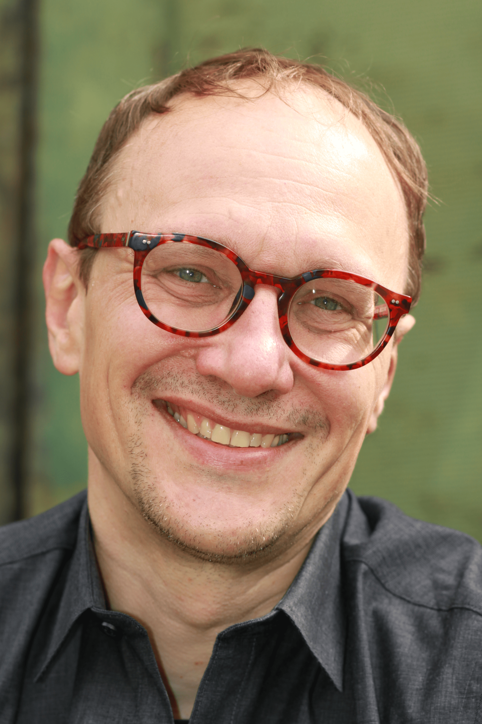 Dr. Dirk Bernhardt-Walther, Associate Professor